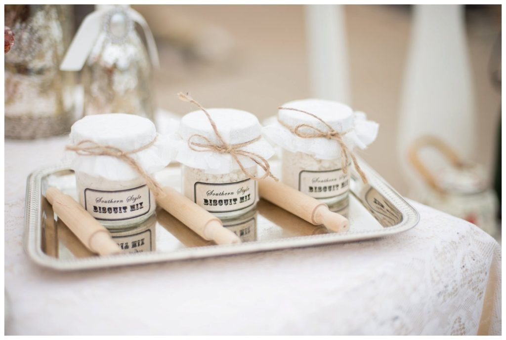 Biscuit mix in a jar wedding favors